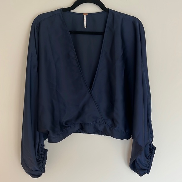 Free People Cropped Surplice Midnight Vibes Top size XS - Picture 2 of 7